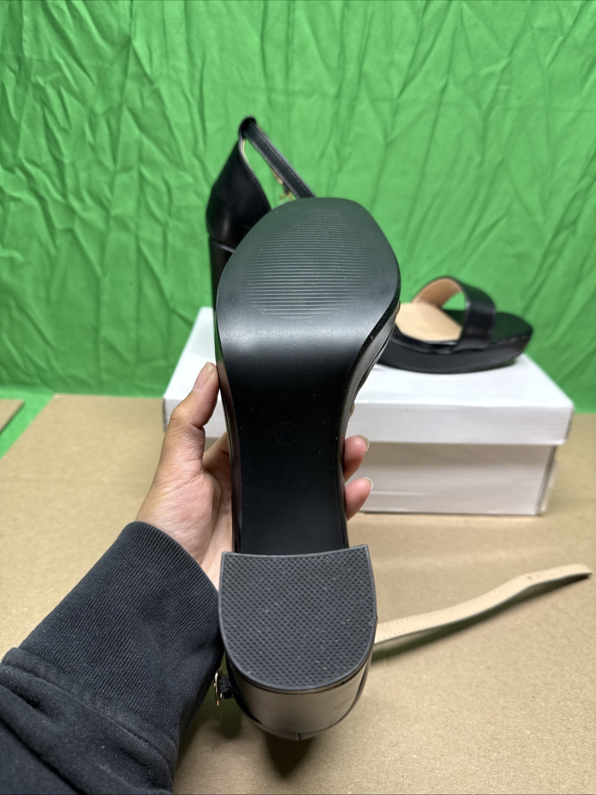 Nude High Heels Size 9.5 Women's open toe ankle strap Thick heel