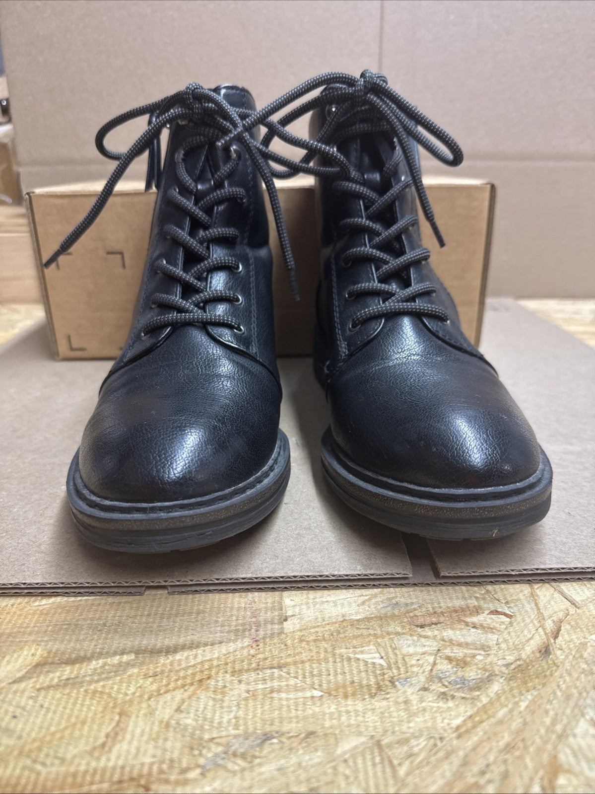 Baretrap Amysue Women’s Size 9M Faux Leather Black Biker Boot Zipper Laces