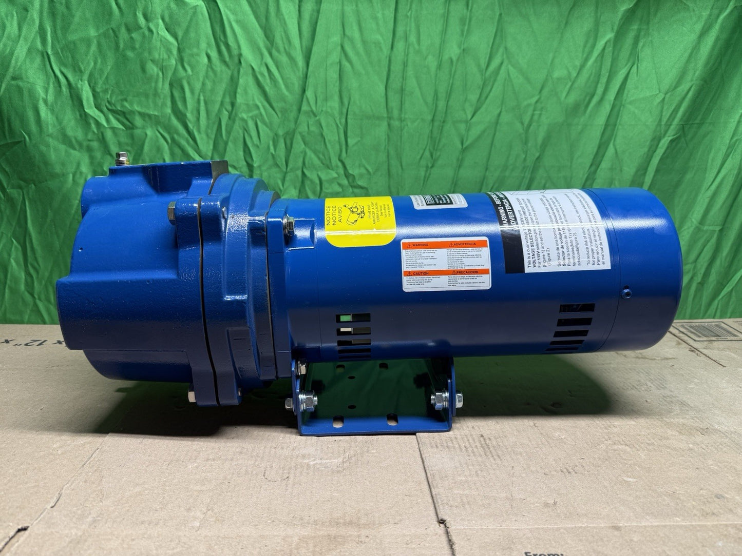 Everbilt Professional Irrigation Pump Cast Iron 2 HP Dual Voltage, HDLS20