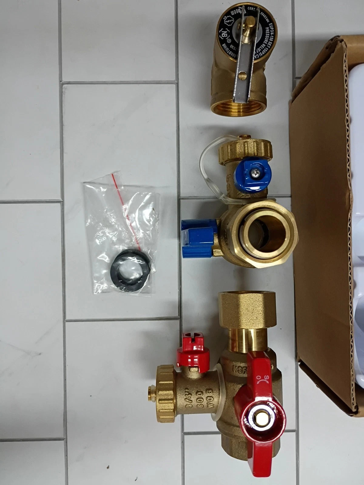 Rheem Brass Service Valves for Tankless Water Heaters RTG20326 New Open Box