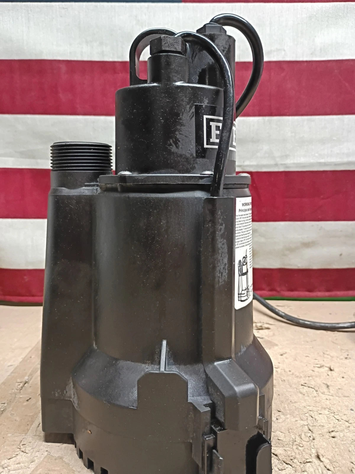 Everbilt 1/3 HP Automatic Utility Pump HDAUP33- Automatic On/Off - Used Read