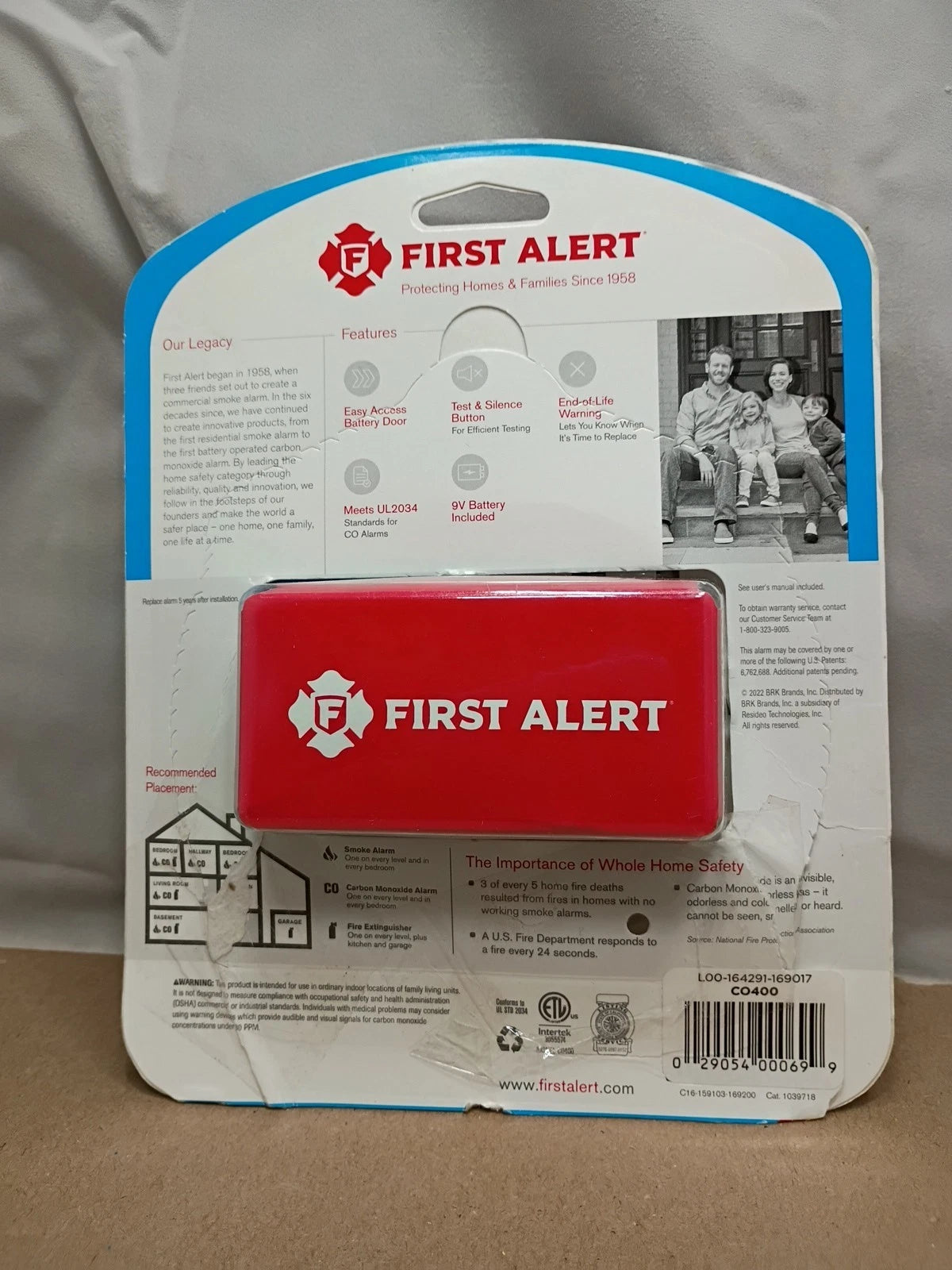 First Alert CO400 Carbon Monoxide Alarm Battery Operated 9V Included Open Box