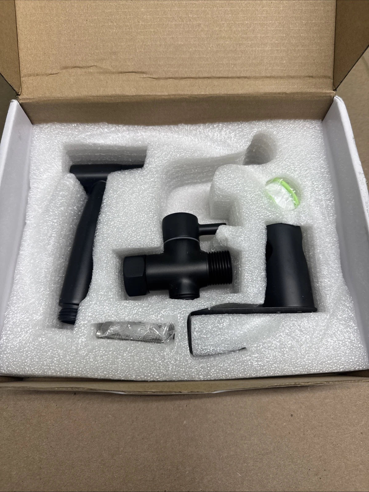TH-FX0021 Bidet Attachments Matte Black Sprayer, Sprayer Holder, T-Valve, Hose