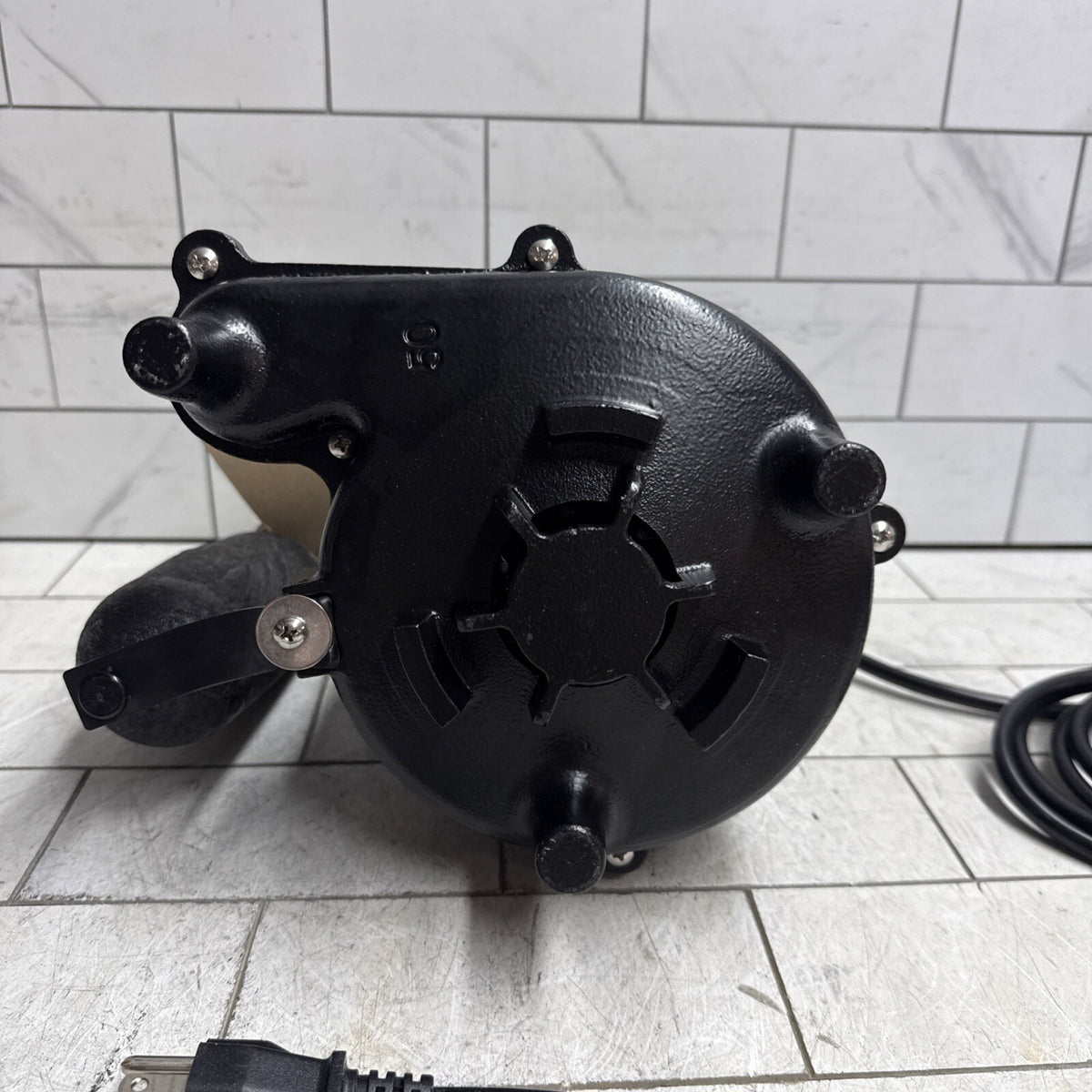 Everbilt HDS50- 1/2 HP Cast Iron Sump Pump W/ Vertical Float Switch NEW OPEN BOX