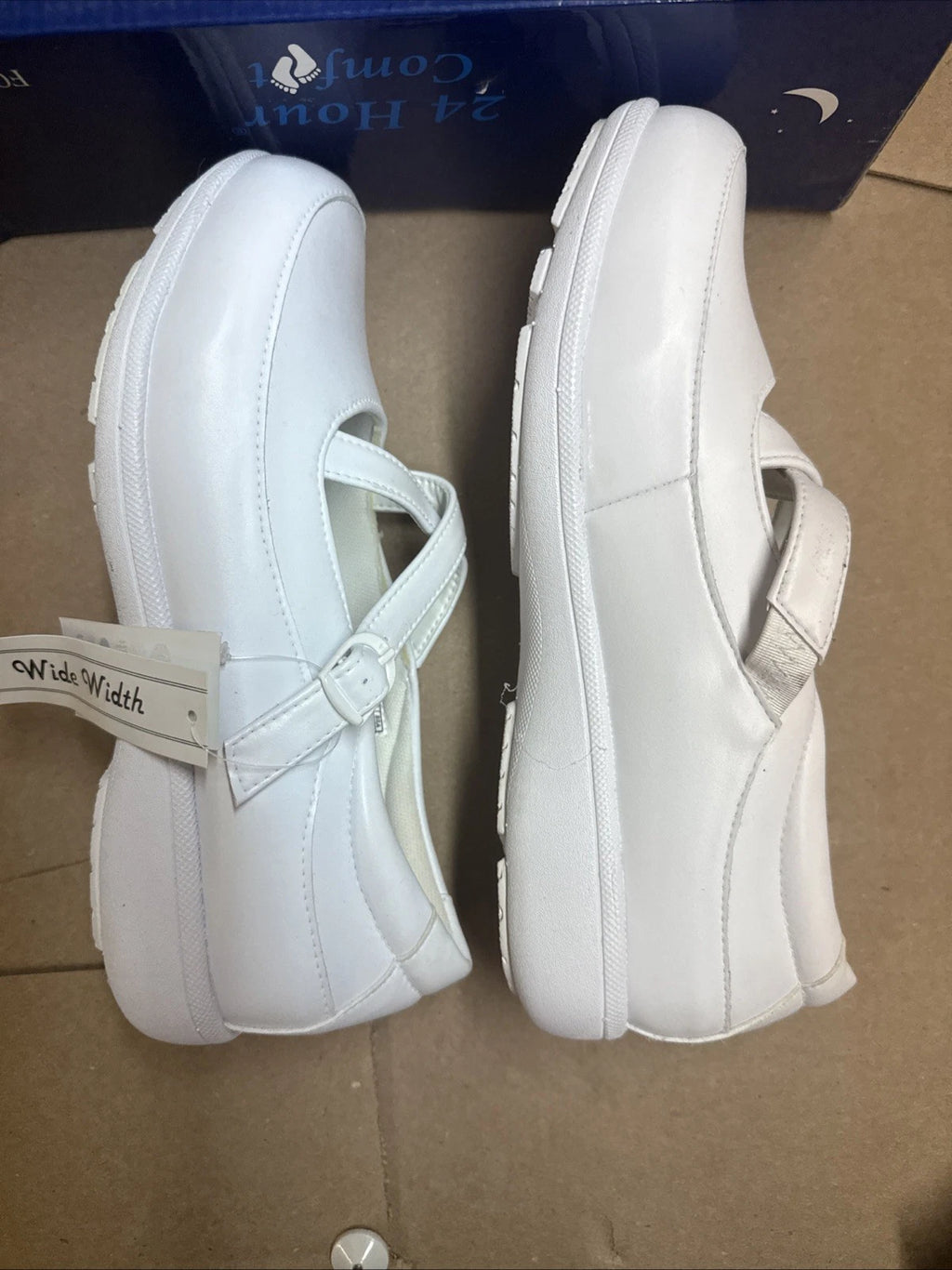 24 HOUR COMFORT Susan Women's 9 Wide Width Criss-Cross Strap Leather Shoes Nurse