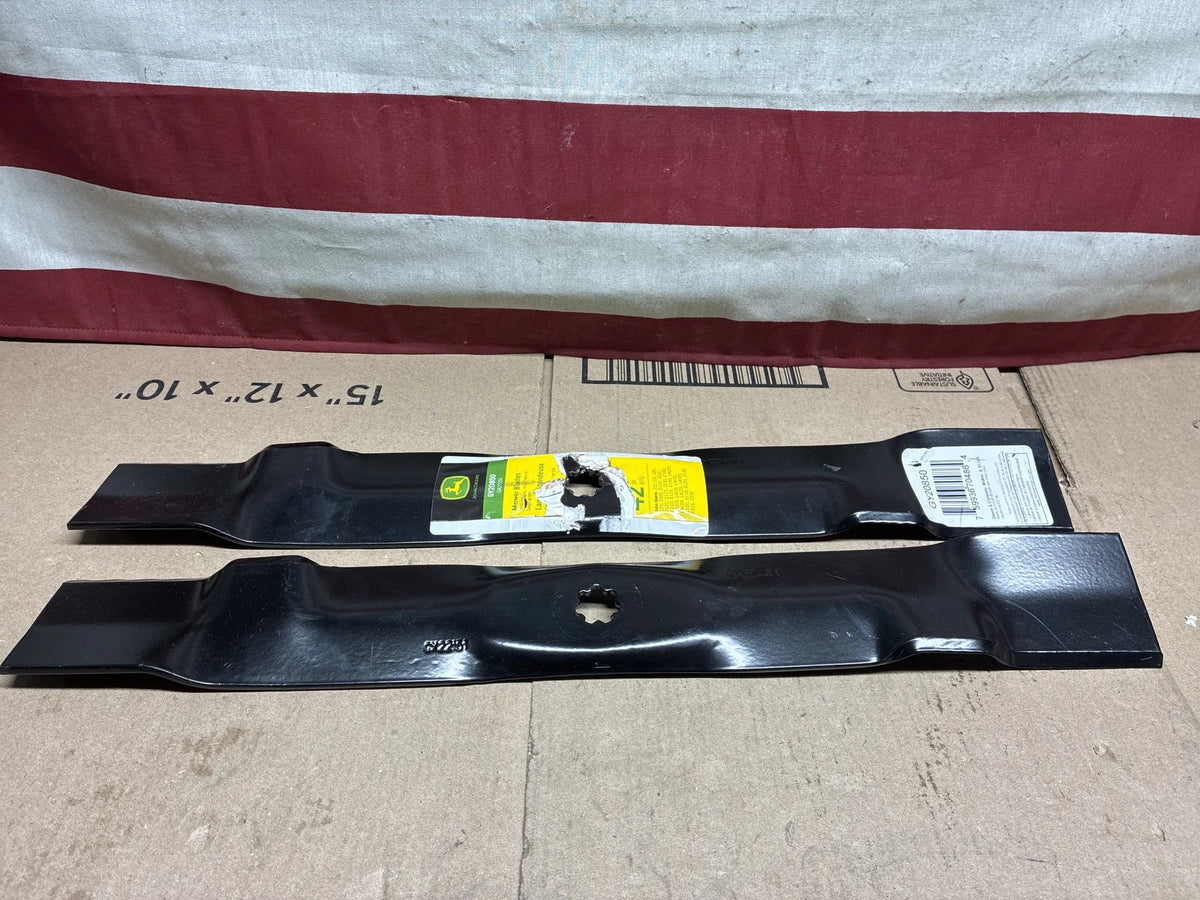 John Deere OEM GY20850 42 in. Mower Blade Set(2) OPEN BOX