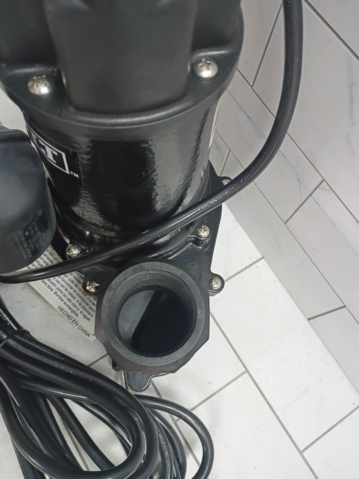 Everbilt HDEFR50W 1/2 HP Effluent Pump. Open Box.