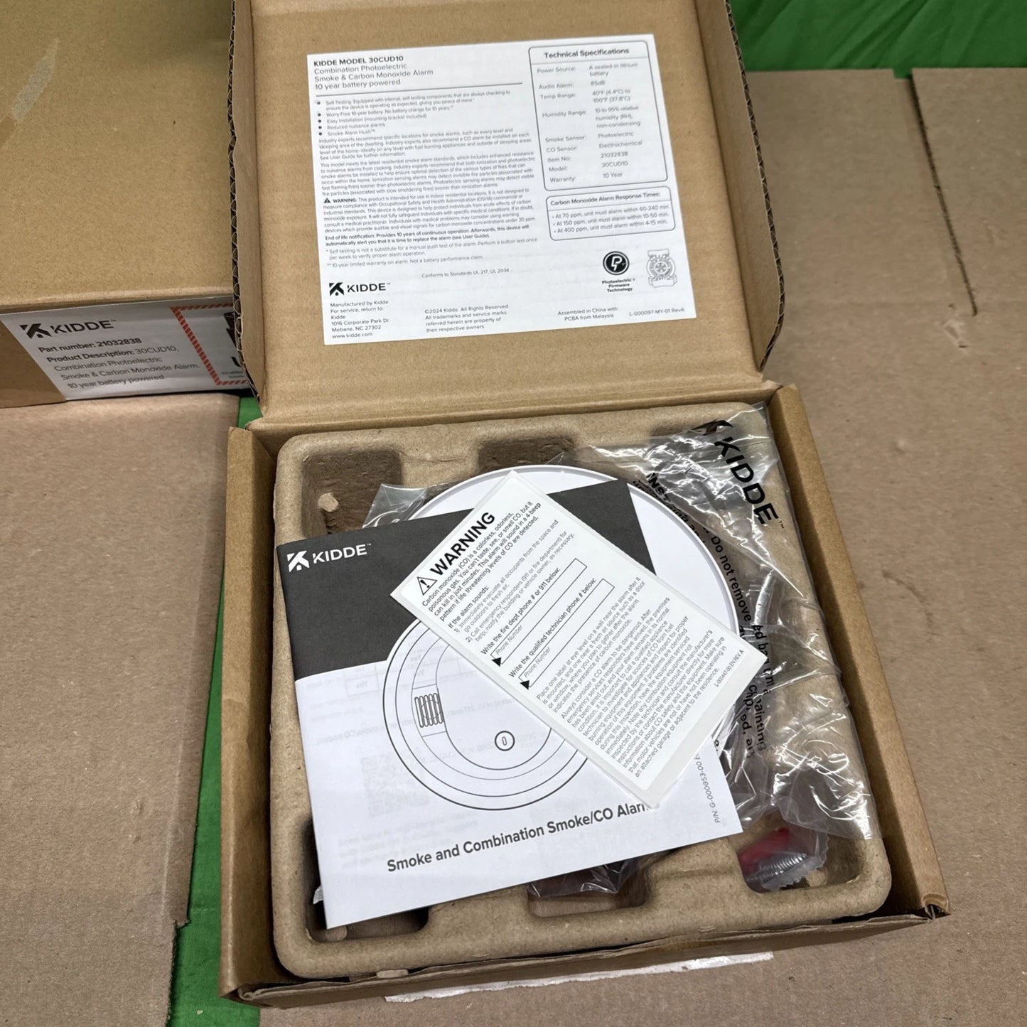 Kidde Smoke & CO Detector, 10-Year Battery, LED Warning Indicators 30CUD10.