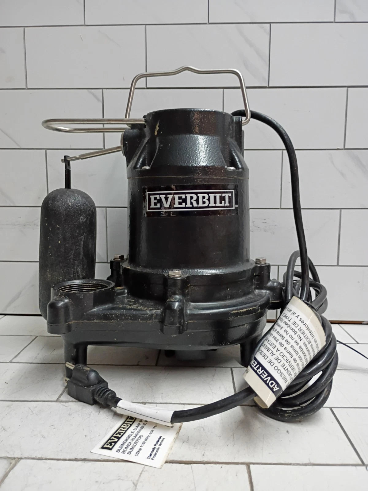 Everbilt HDS50 1/2 HP Cast Iron Submersible Sump Pump Used