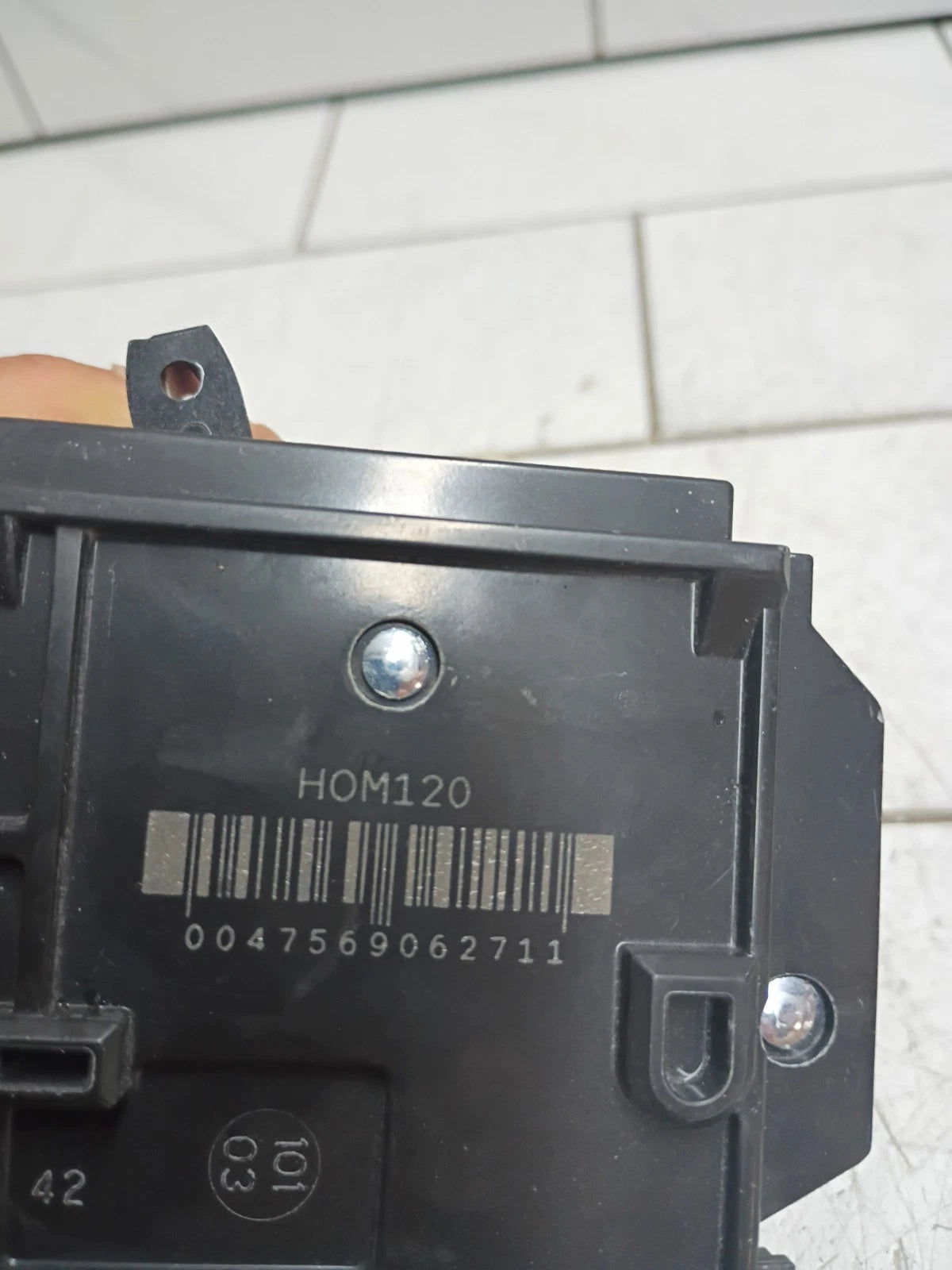 (2 Pack) Square D HOM120 1 DP-4075 Circuit Breaker 20 Amp 1-Pole OPEN BOX