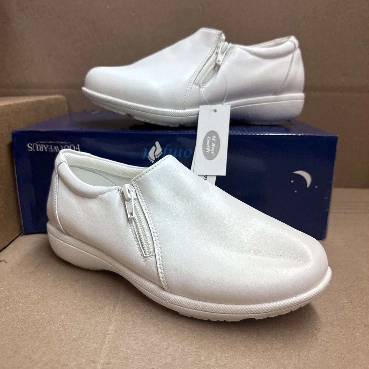 24 HOUR COMFORT Ester Women's 6 Wide Width Slip-On Leather Loafers Nurse