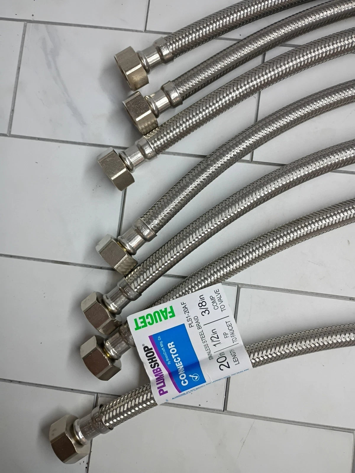 7pk 3/8 in. x 1/2 in FIP x 20 in Length Braided Stainless Steel Faucet connector