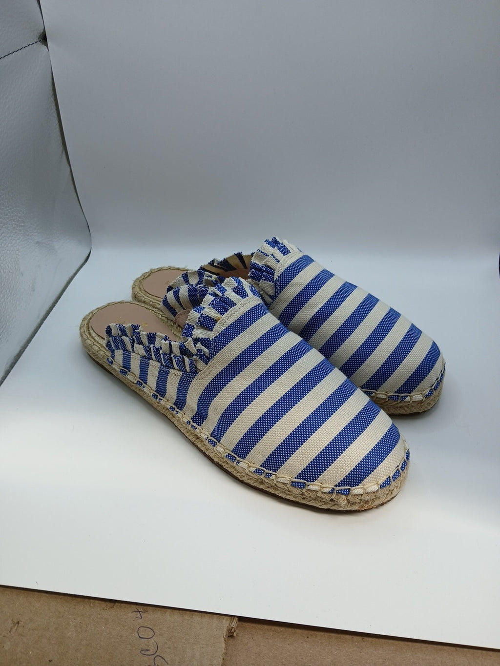 Kate Spade Size 9.5M Blue Cream Striped Canvas.