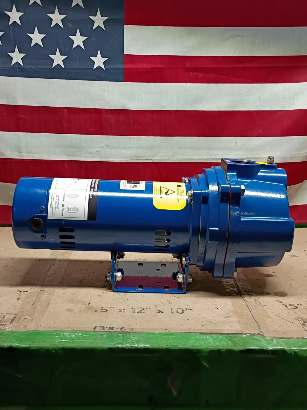 Everbilt HDLS15 1-1/2 HP Cast Iron Lawn Irrigation Pump, 61 GPM 51 PSI Open Box,