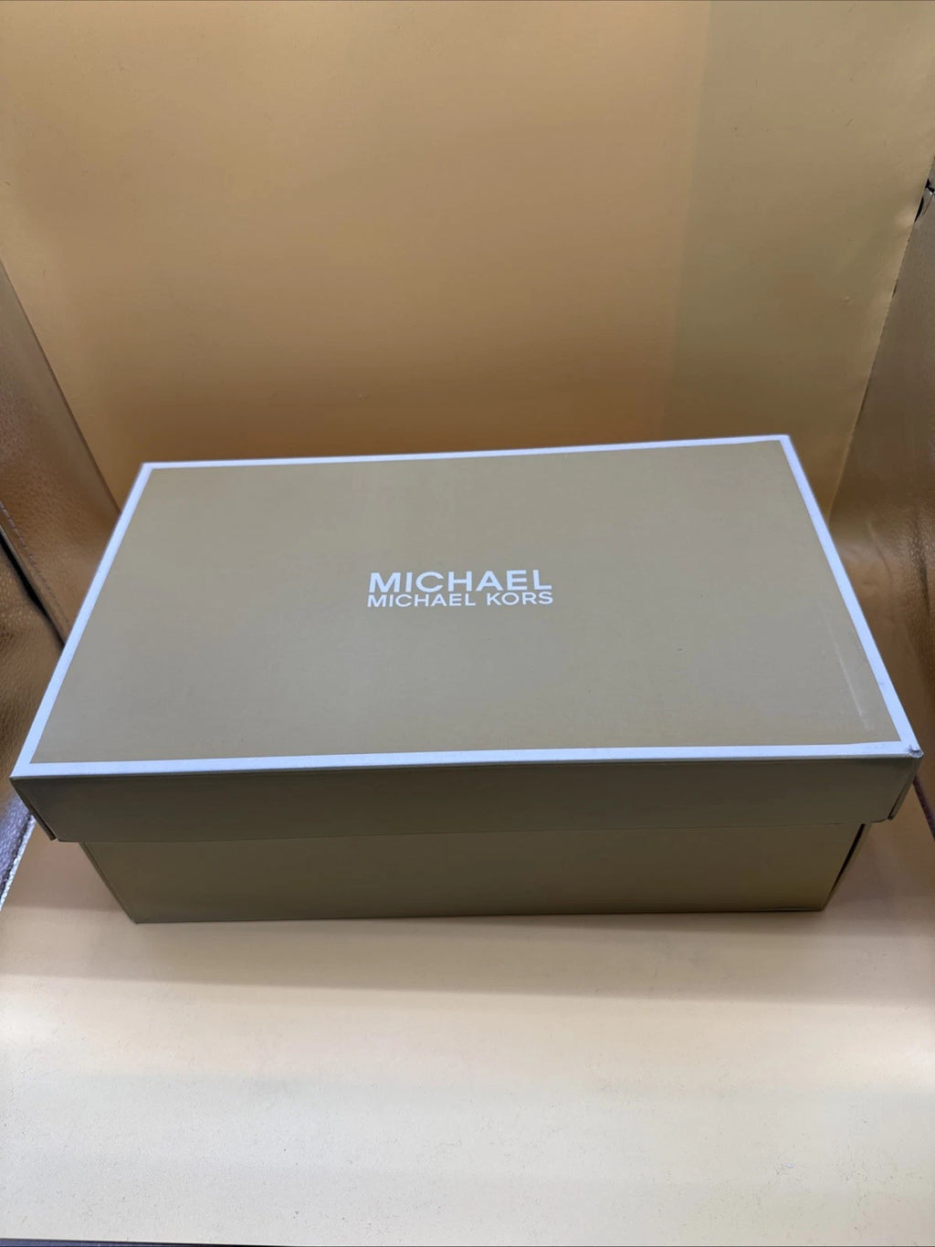 Michael Kors Optic White Sandals White Womens Size: 5M