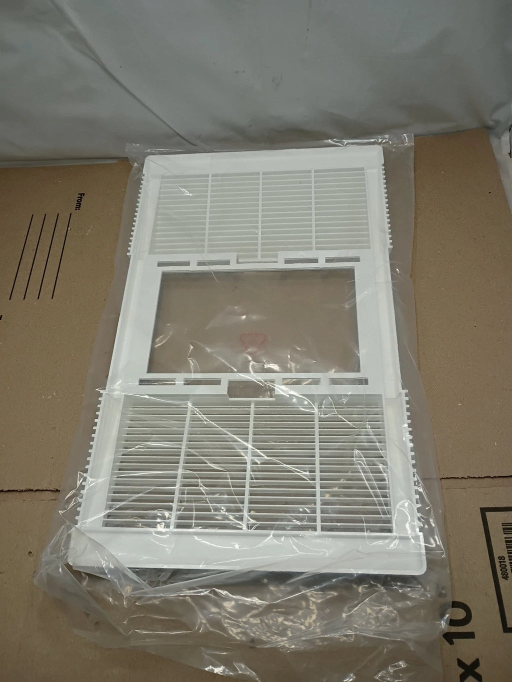 BROAN 765H80L 80 CFM Ceiling Bathroom Exhaust Fan w/ Light and 1300-Watt Heater