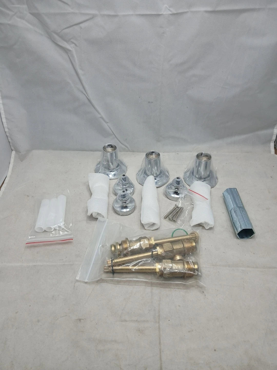 Danco Tub/Shower Remodeling Kit for Pfister - Porcelain Lever 39695
