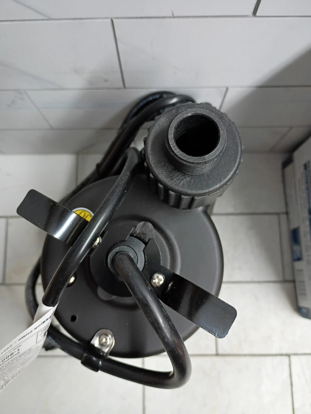 Barracuda 1/4 HP Thermoplastic Submersible Utility Pump 1800 GPH Open Box