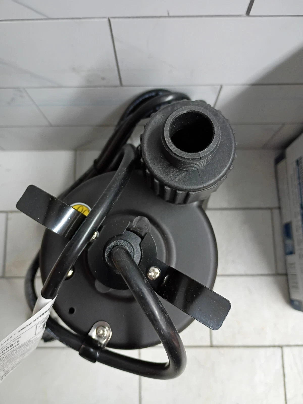 Barracuda 1/4 HP Thermoplastic Submersible Utility Pump 1800 GPH Open Box