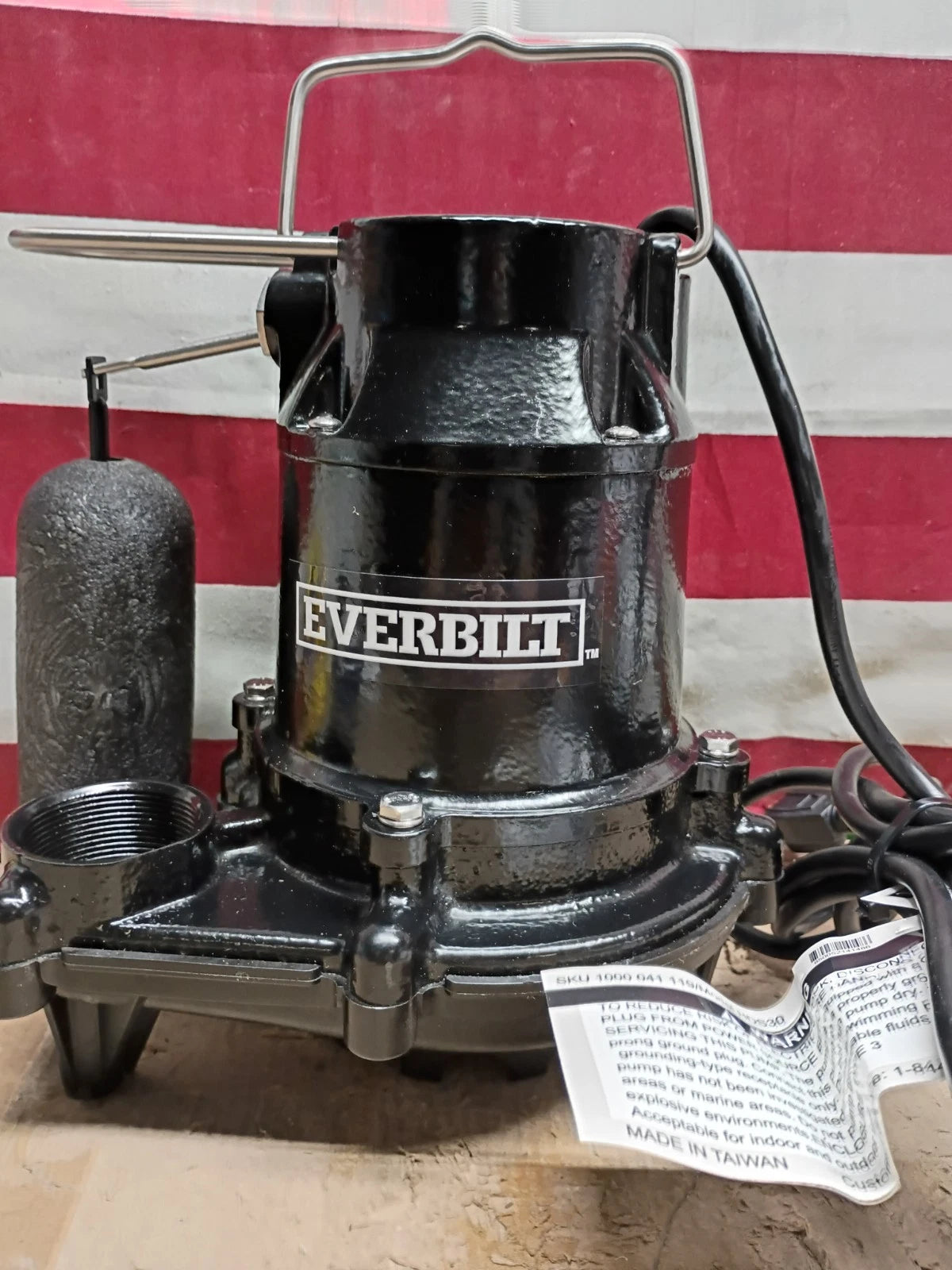 Everbilt 1/3 HP Cast Iron Submersible Sump Pump HDS30 Open Box
