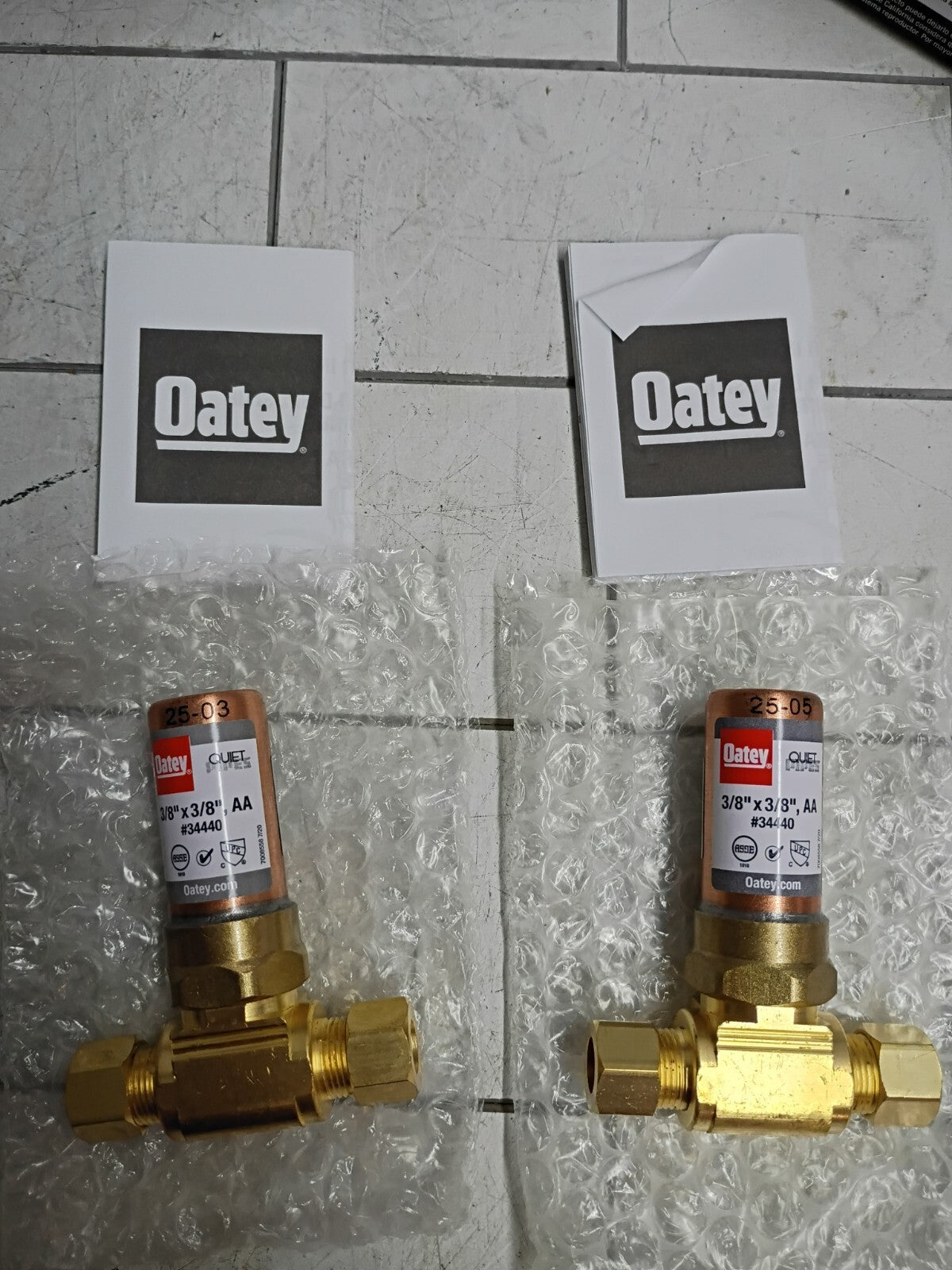 8pk Oatey Quiet Pipes 3/8 in. O.D. Compression Tee AA Hammer Arrestor. Open Box