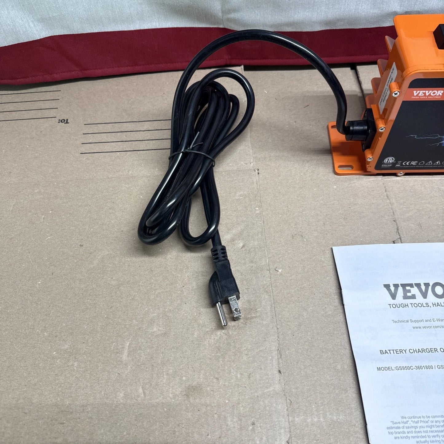 VEVOR 48 Volt 15 AMP Golf Cart Battery Charger GS950C-4801500 (20) (OB).