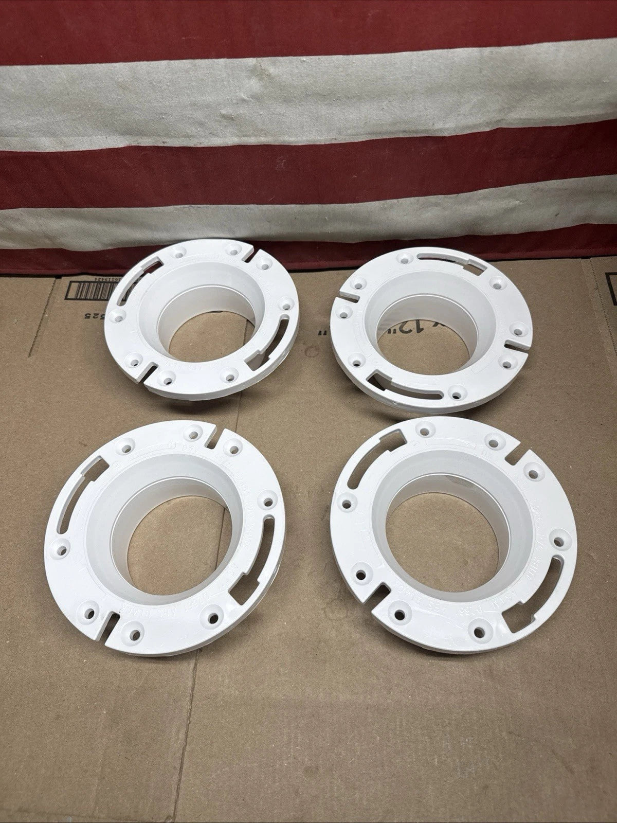 4pck 3" X 4" PVC CLOSET FLANGE NO PIPE STOP STANDARD PATERN New Open Box