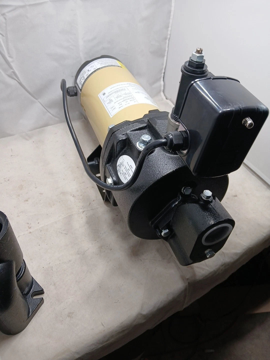 K2 Pumps 1 HP 24 GPM Convertible Jet Pump WPD10001K Used
