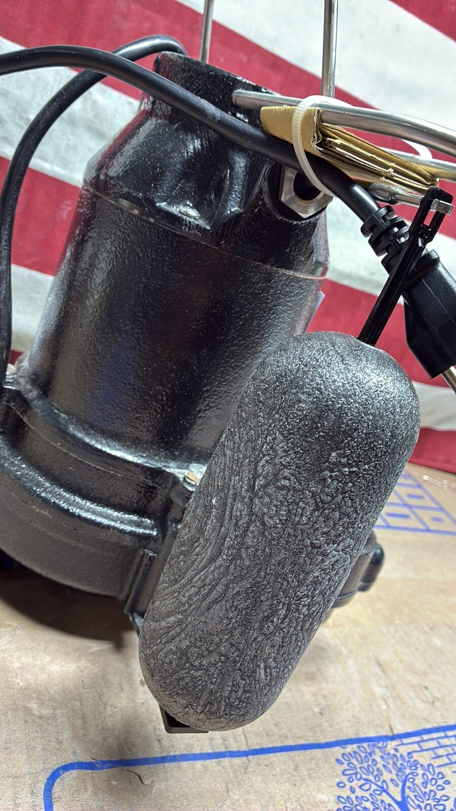 Everbilt HDS50 1/2 HP Cast Iron Sump Pump Model OPEN BOX.