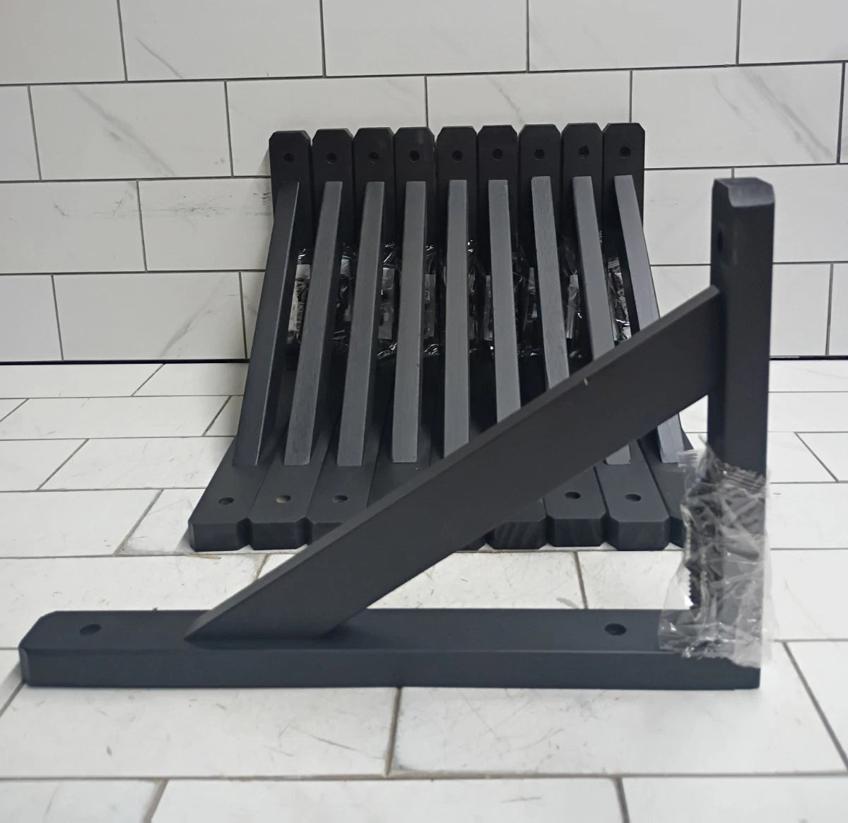 (10 Pack) Everbilt 11.5 in. x 7.5 in. Wooden Shelf Brackets Black NEW OPEN BOX
