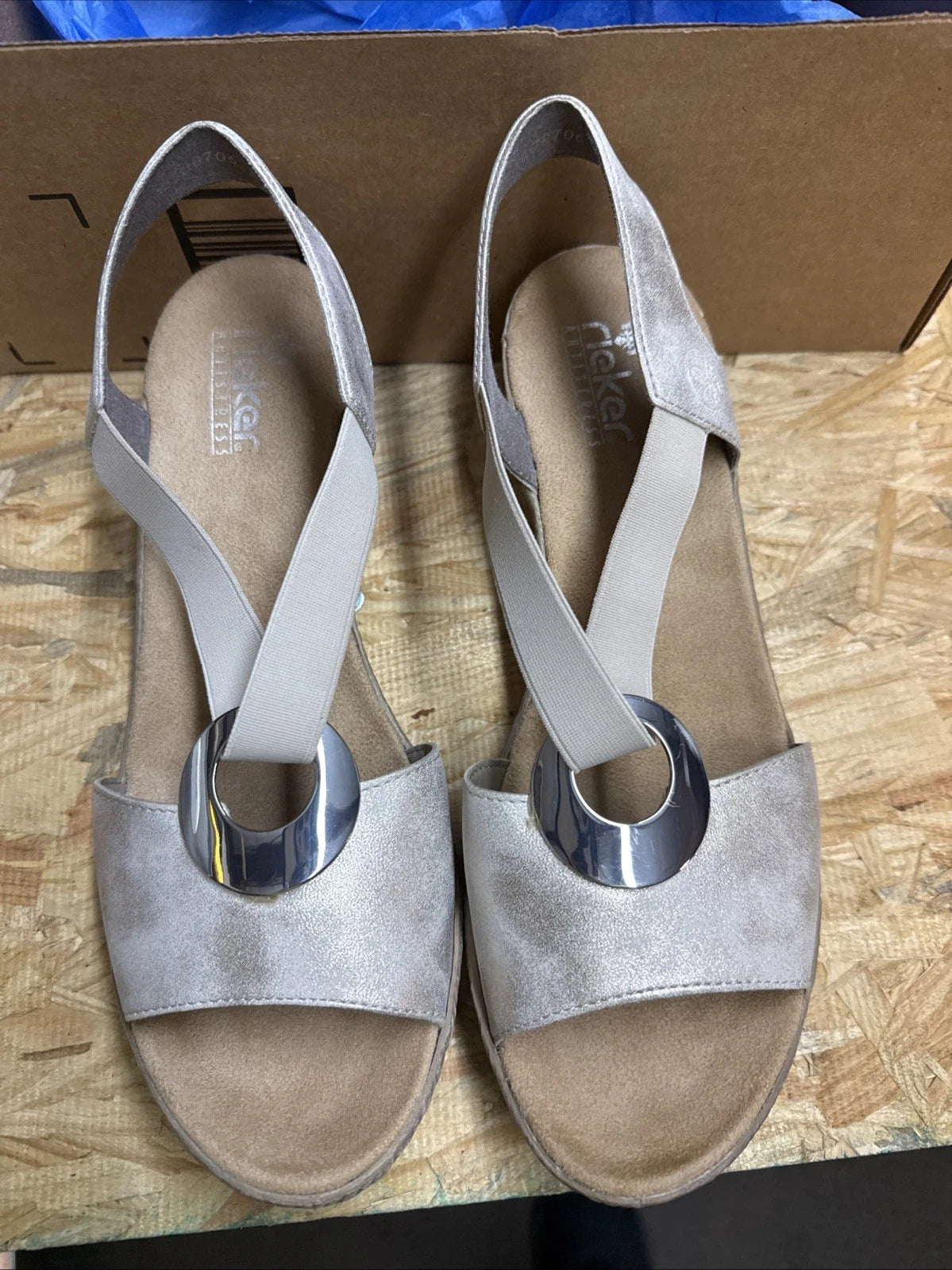 Women’s Reiker FANNI H6 Metallic gold-Size 41 /US 10 Wedge Shoes