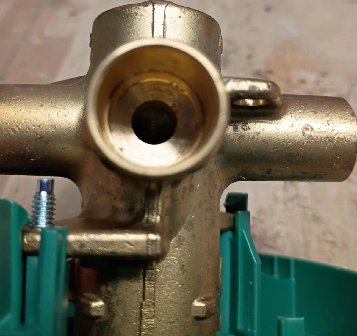 Moen 2520 Posi-Temp Pressure Balancing Shower Rough-In Valve, 1/2" CC Open Box