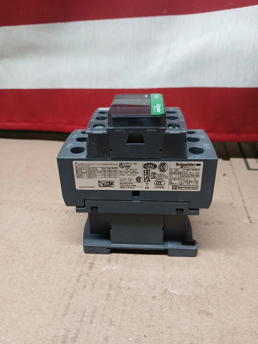 Schneider Electric LC1D25BD IEC contactor, TeSys Deca, nonreversing, 25A