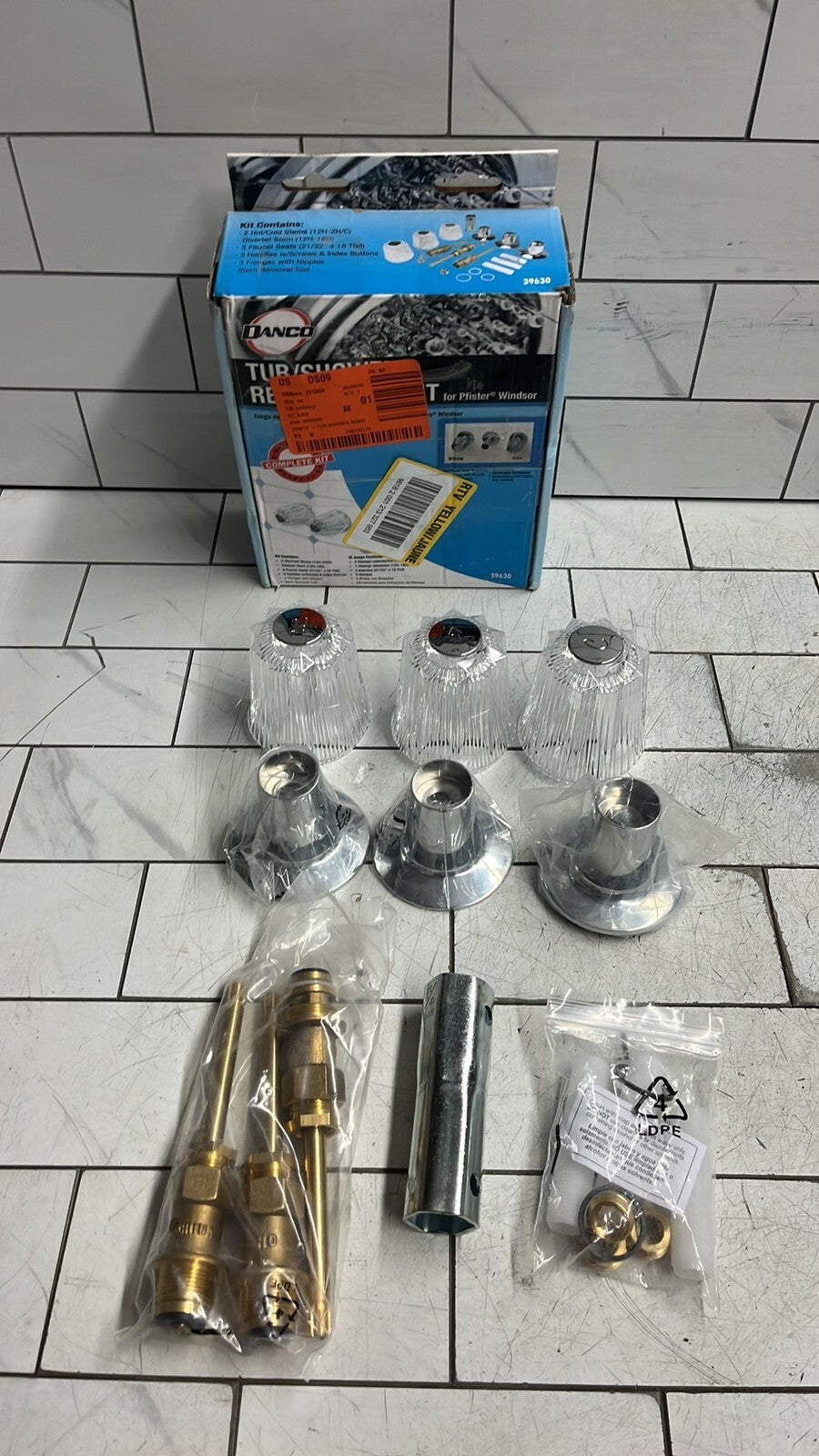 Danco 39630 Tub/Shower Remodeling Kit for Pfister Windsor OPEN BOX