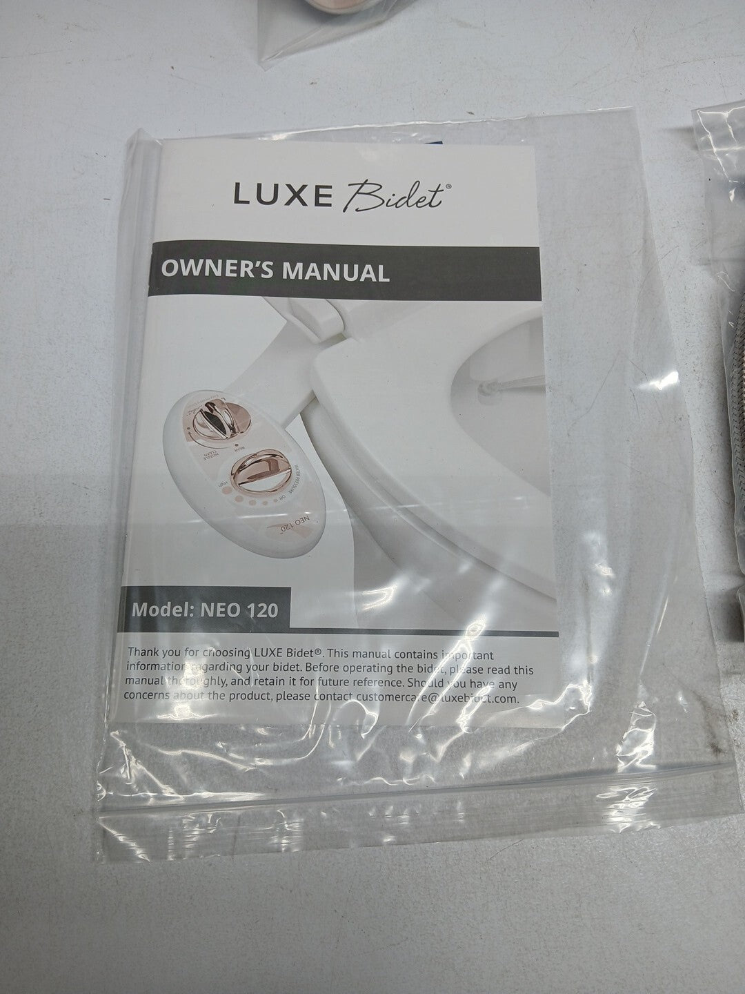 LUXE Bidet NEO 120 Self-Cleaning w/ Nozzle Non-Electric Bidet Rose Gold