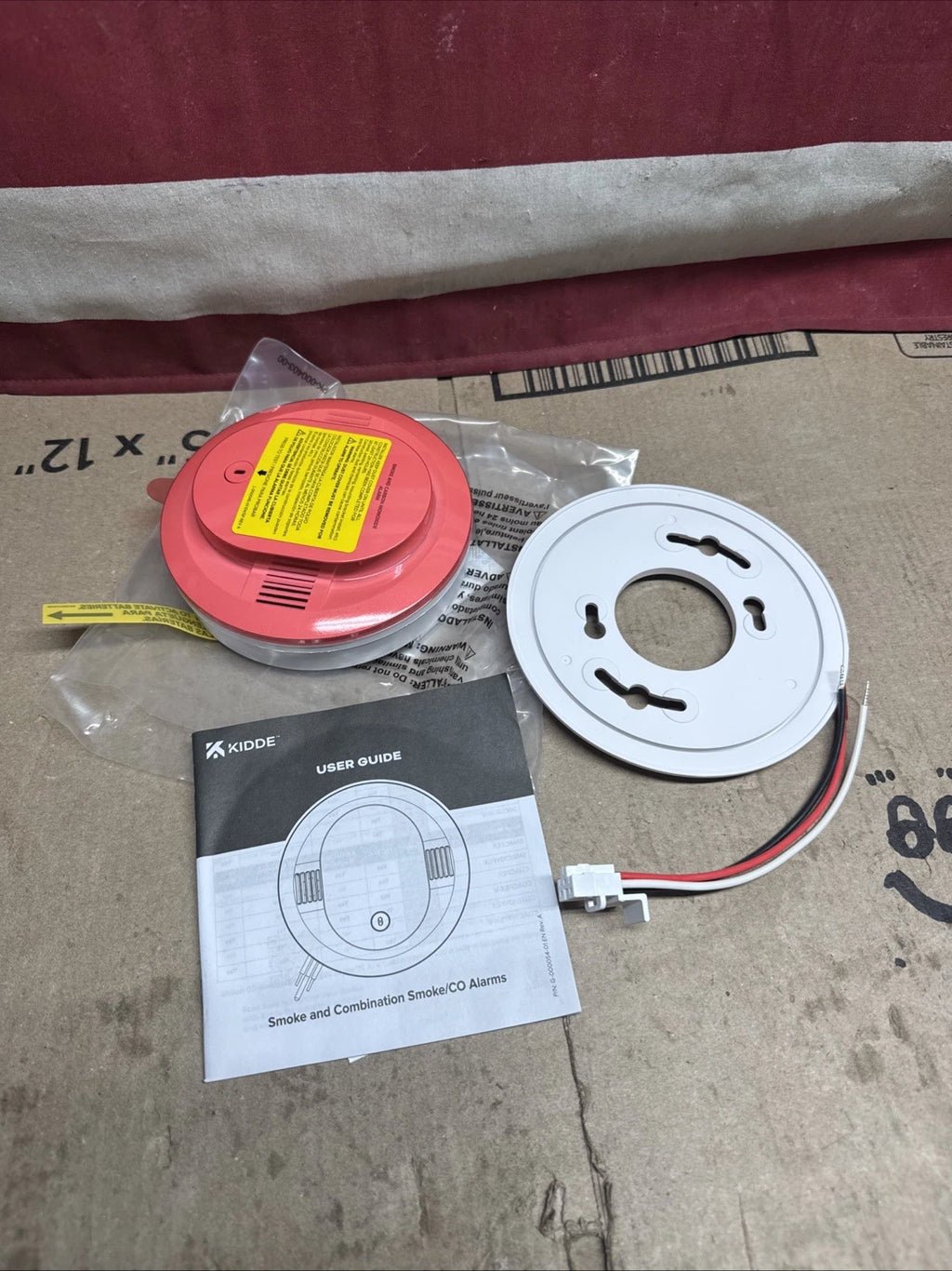 Kidde 30CUAR-V Smoke Carbon Monoxide Alarm Hardwired AA Backup New Open Box