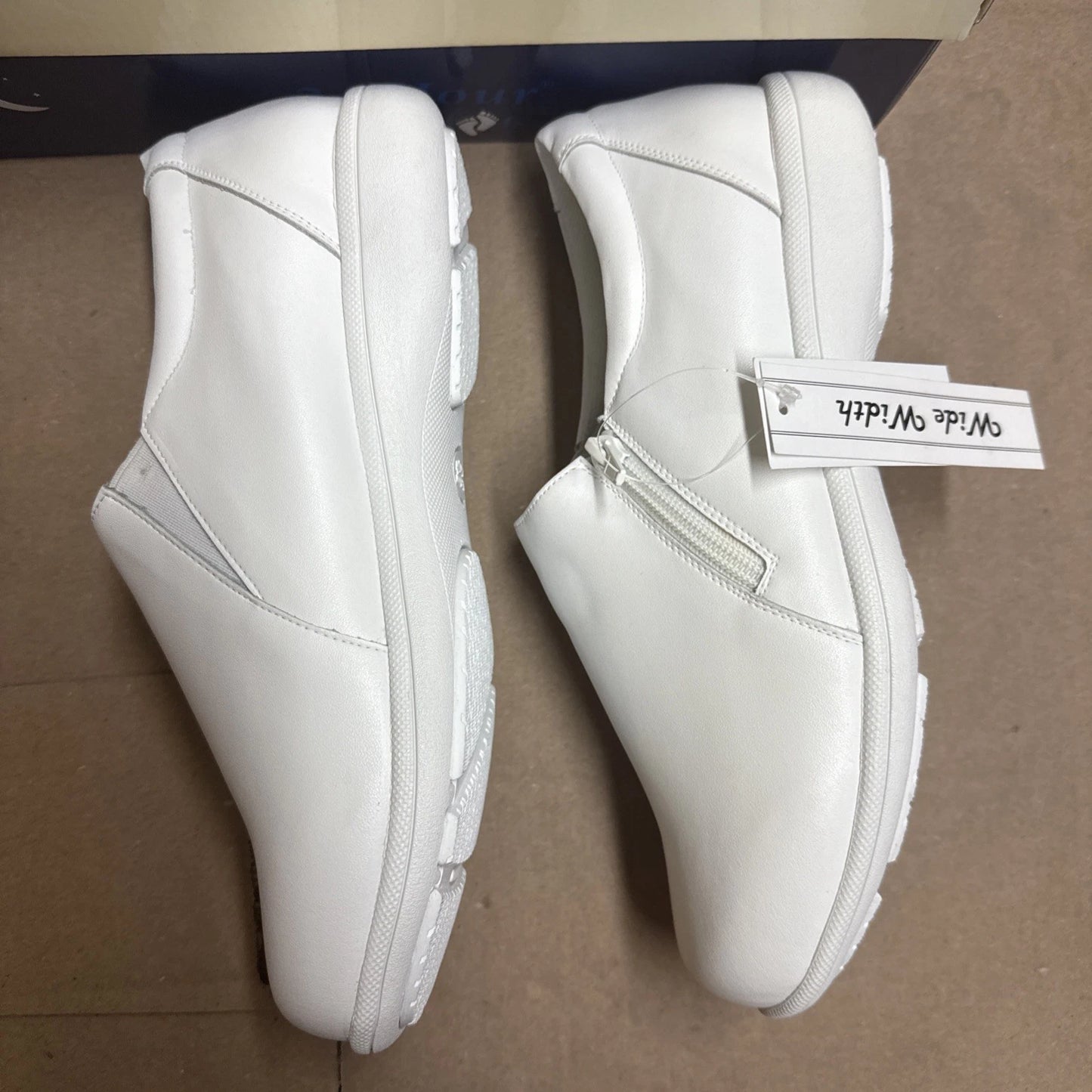 24 HOUR COMFORT Ester Women's 10 Wide Width Slip-On Leather Loafers Nurse