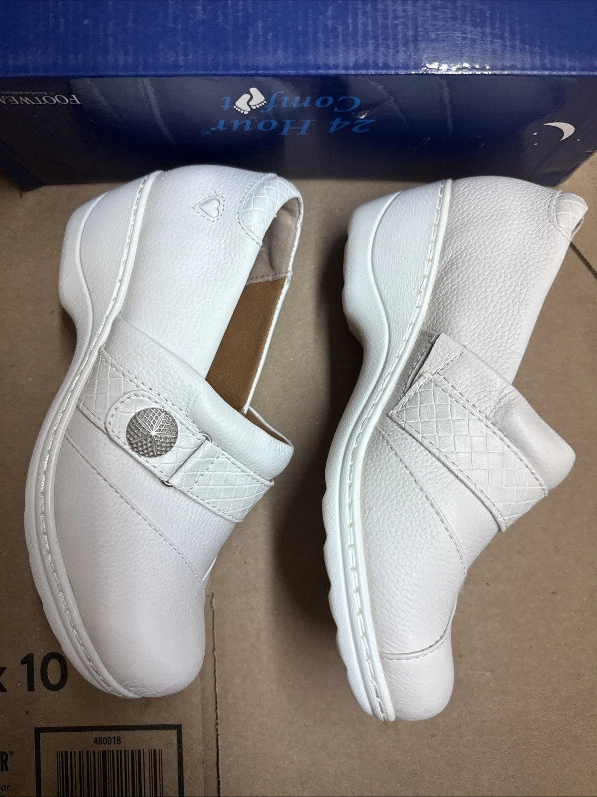 Women’s Nurse Mates Kris pillowTop lightweight Clog 8.5W White Leather