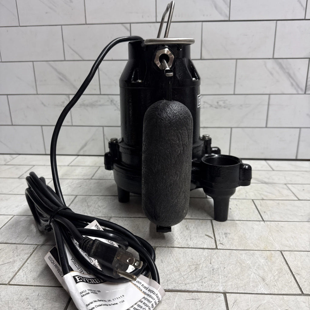 Everbilt HDS50 1/2 HP Cast Iron Submersible Sump Pump Used Good Condition