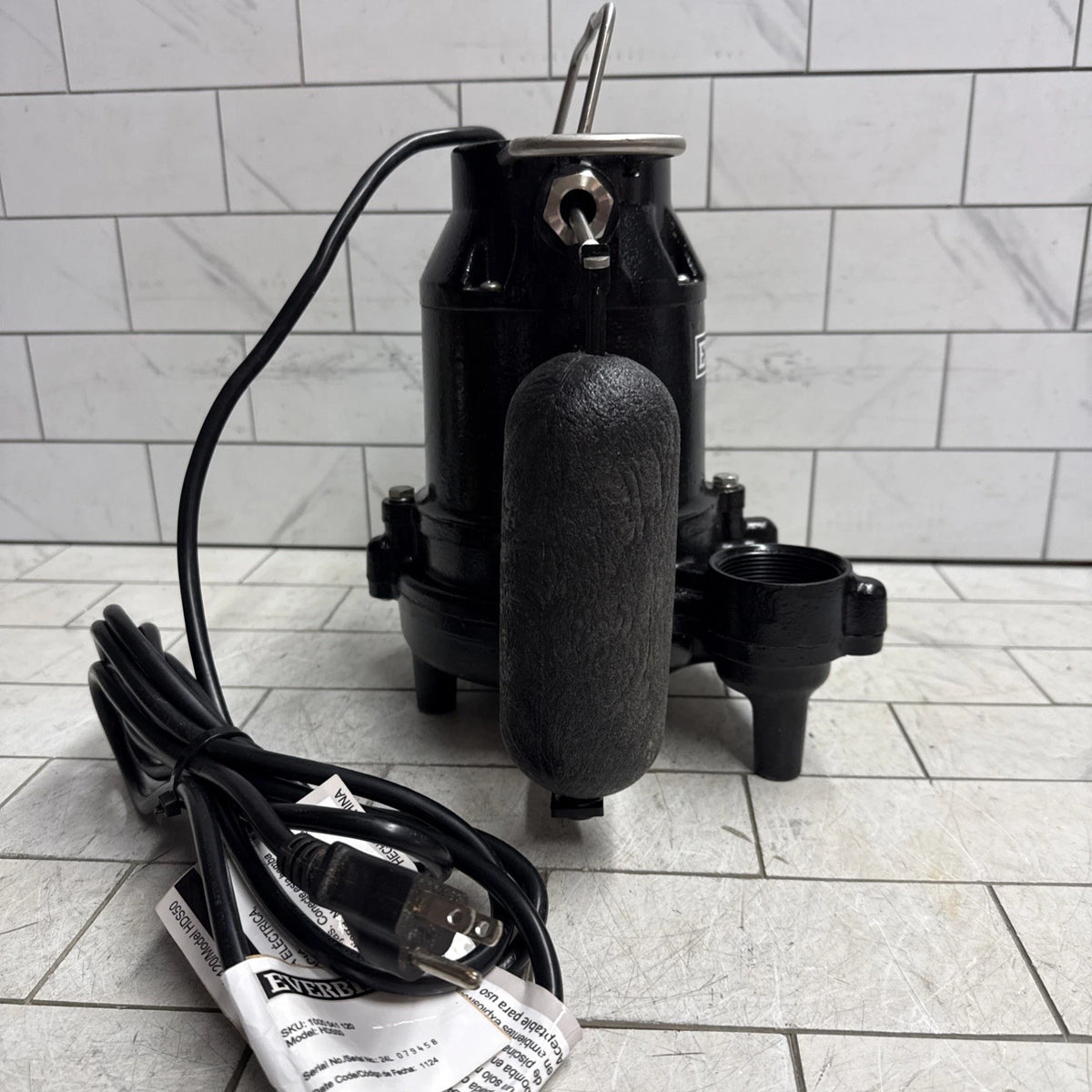 Everbilt HDS50 1/2 HP Cast Iron Submersible Sump Pump Used Good Condition