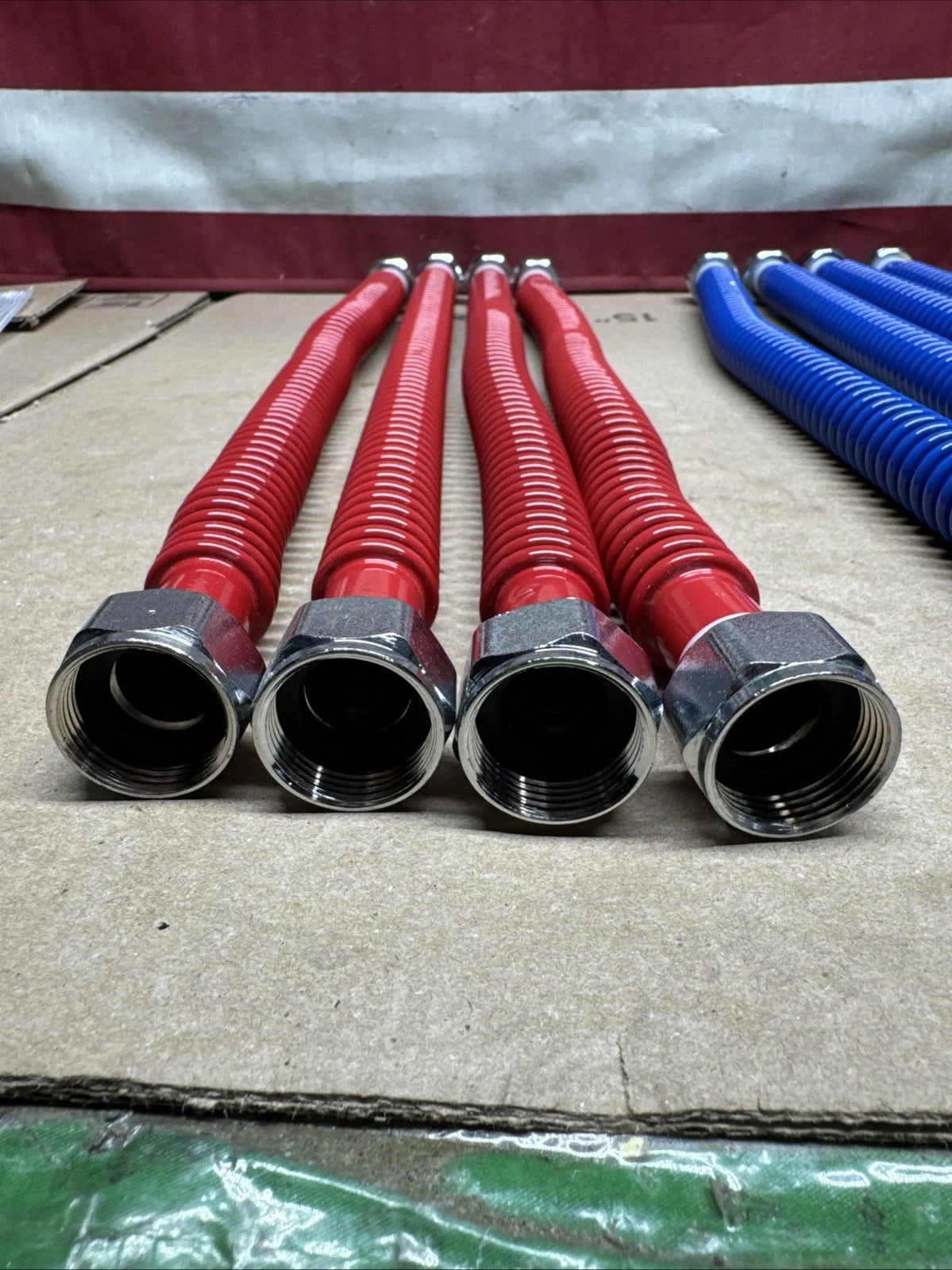 Lot Of 8 Everbilt 3/4" X 18" Water Heater Flex Connector Red & Blue Open Box