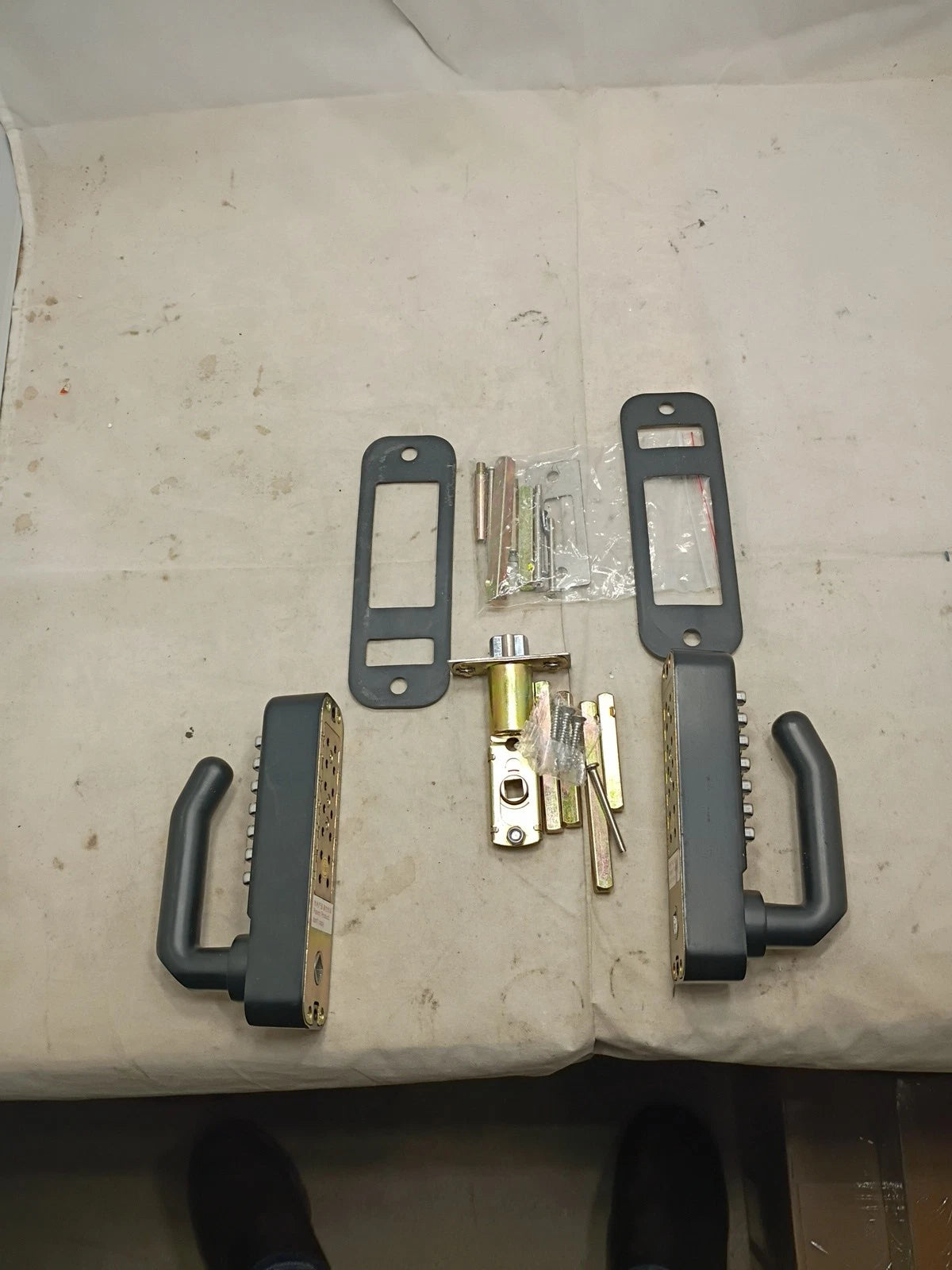 VEVOR Mechanical Keyless Entry Door Lock, 14 Digit Keypad, Double-sided