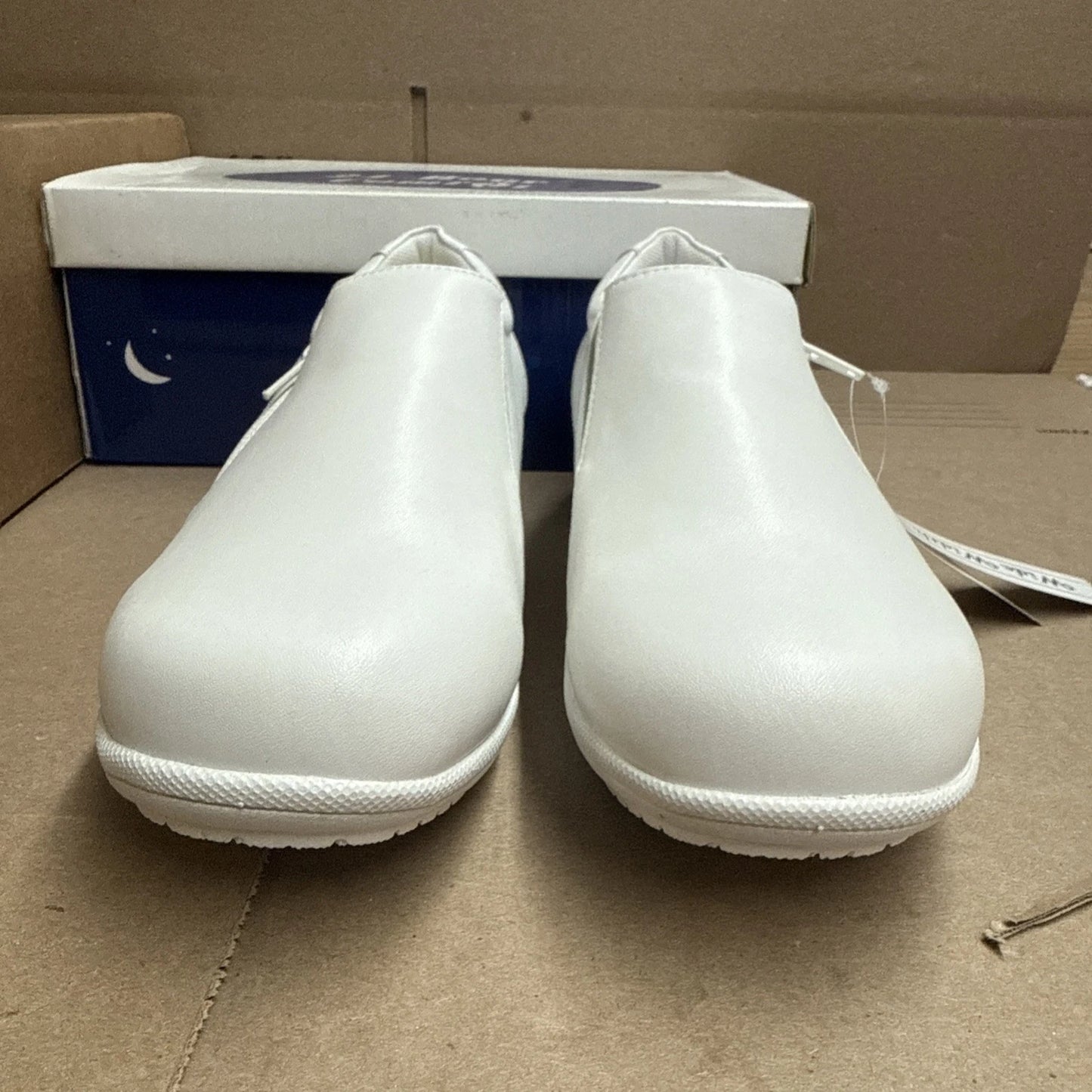 24 HOUR COMFORT Ester Women's 9 Wide Width Slip-On Leather Loafers Nurse