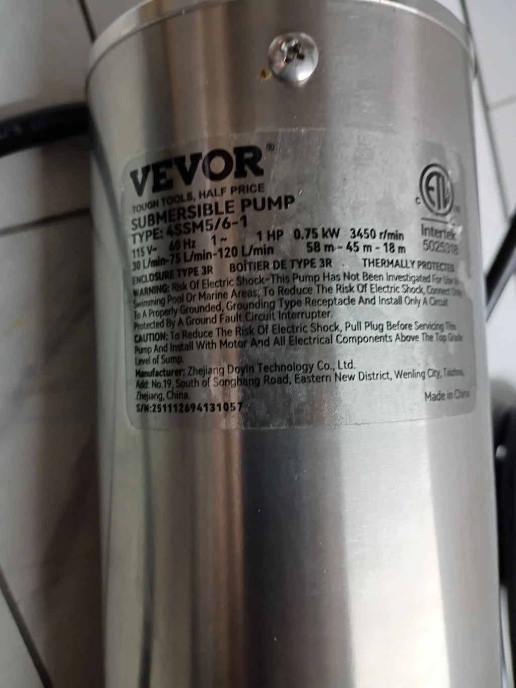 VEVOR 4SSM5/6 1HP Well Pump 207ft Submersible Pump Stainless Steel 115V OPEN BOX