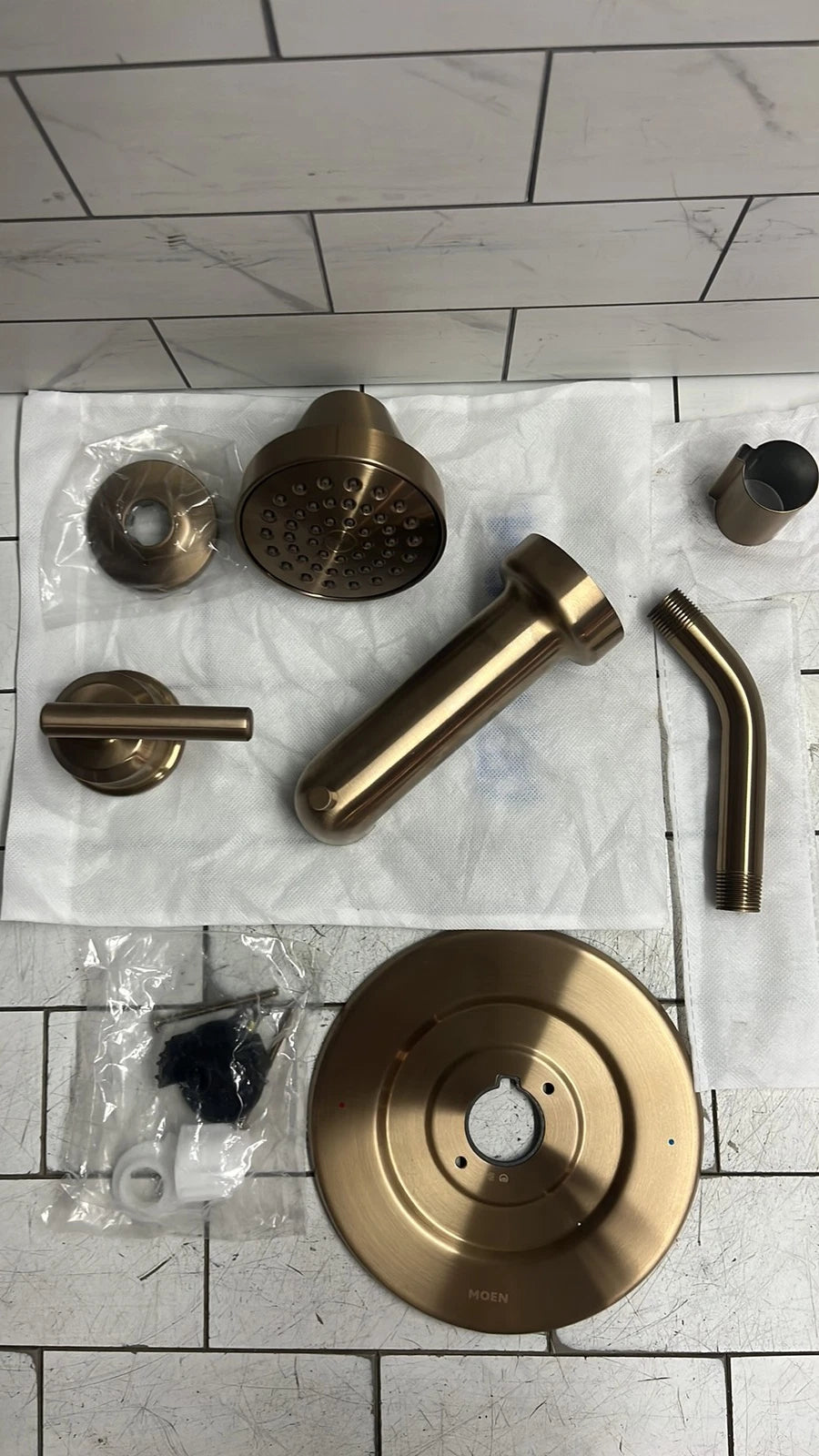 Moen T2903EPBZG Gibson Bronzed Gold Shower kit *READ Description*
