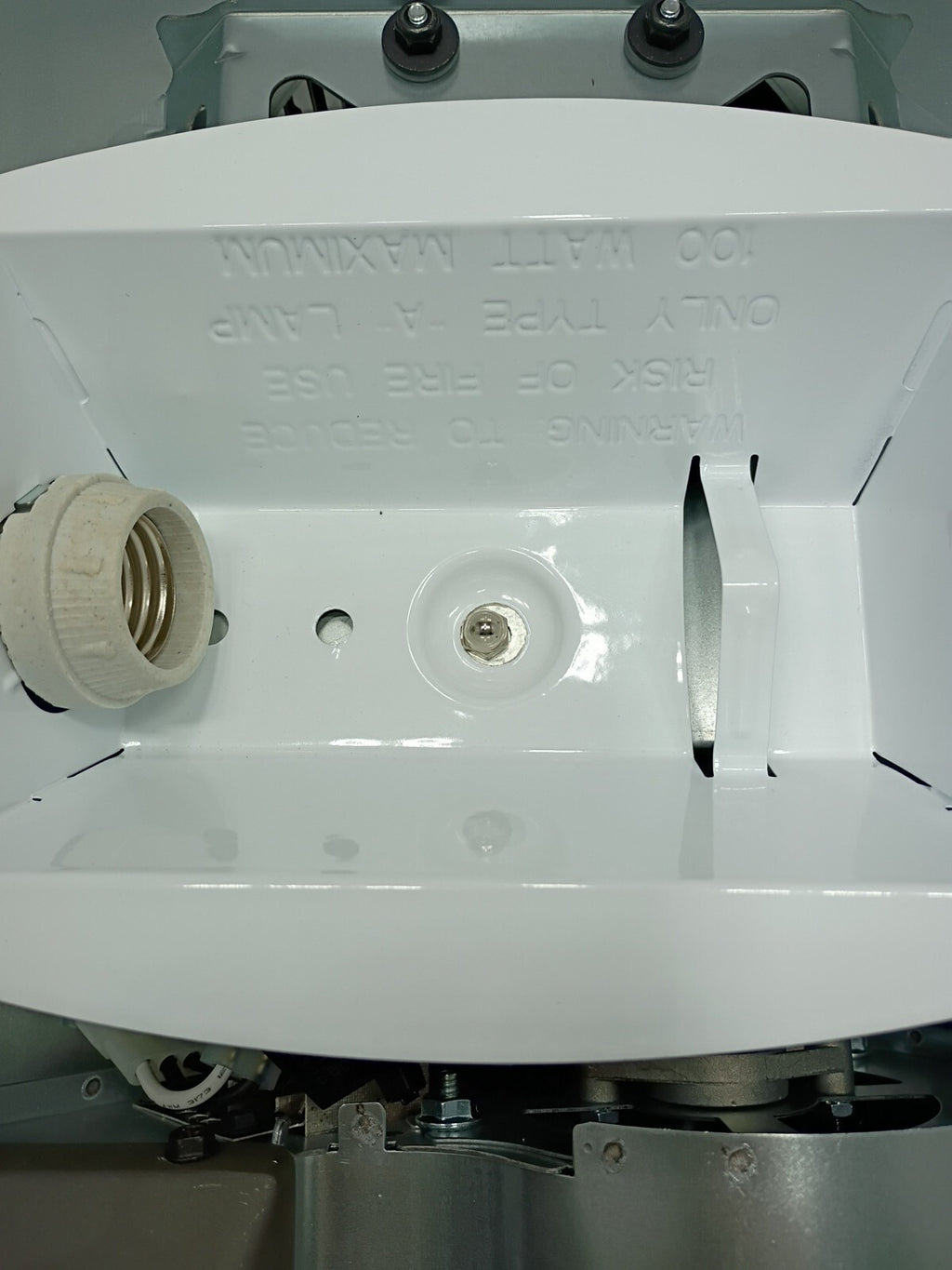 BROAN 765H110L 110 CFM Ceiling Bathroom Exhaust Fan Light and 1500-Watt Heater,