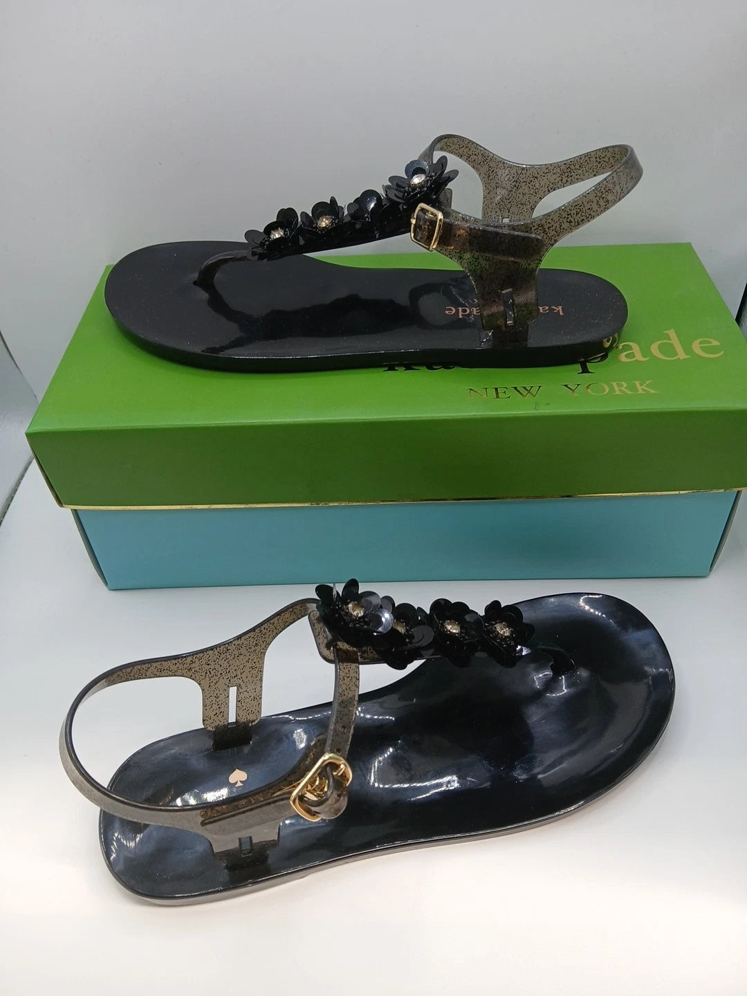 Kate Spade Black Sandals Women Size 6 Thong Style With Flower Detail