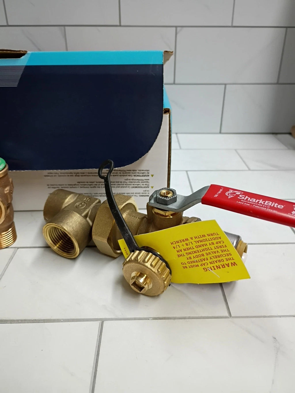 SharkBite 25374 Tankless Water Heater Valves Installation Kit 3/4" 25374 New OB
