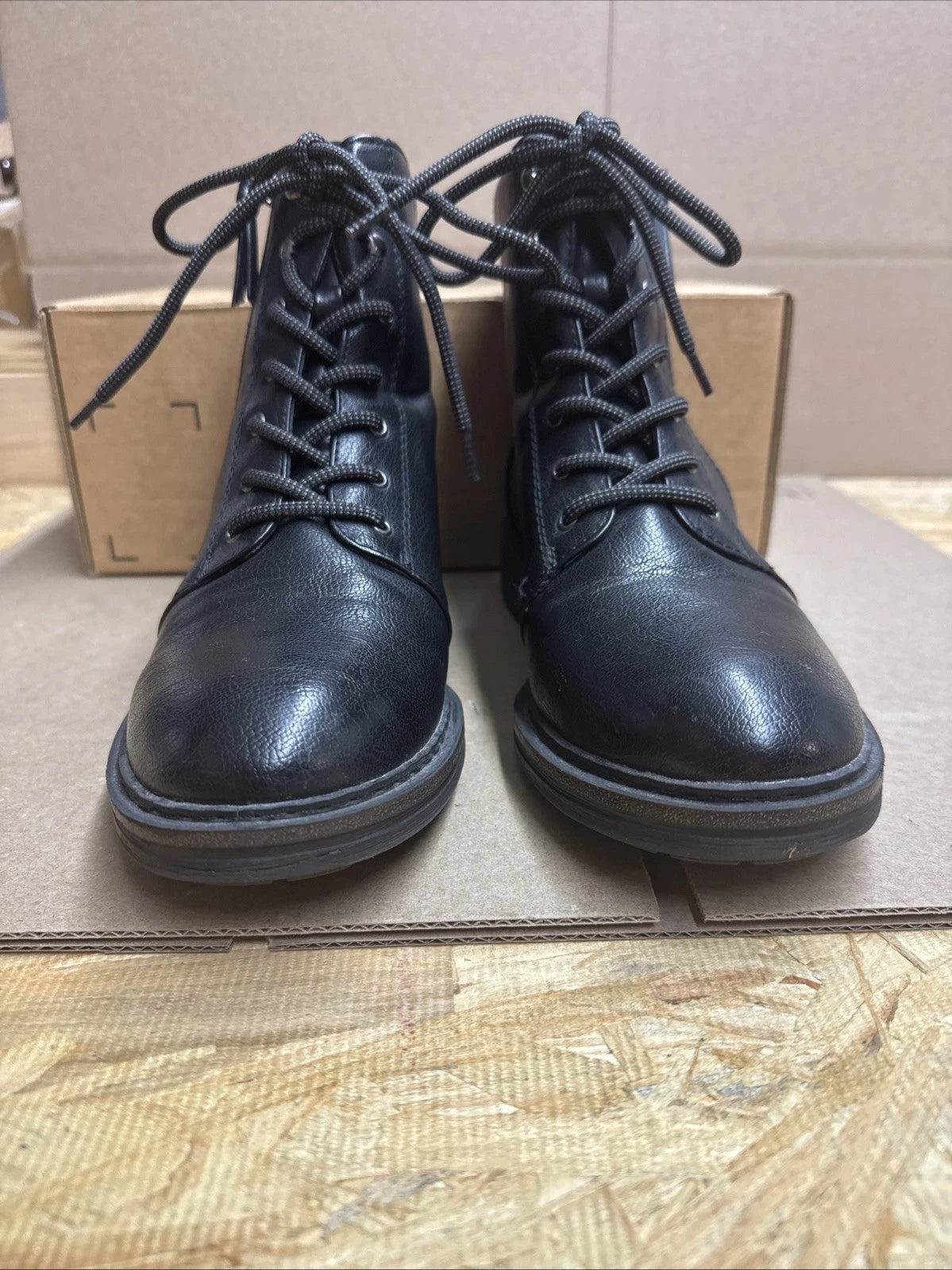 Baretrap Amysue Women’s Size 9M Faux Leather Black Biker Boot Zipper Laces