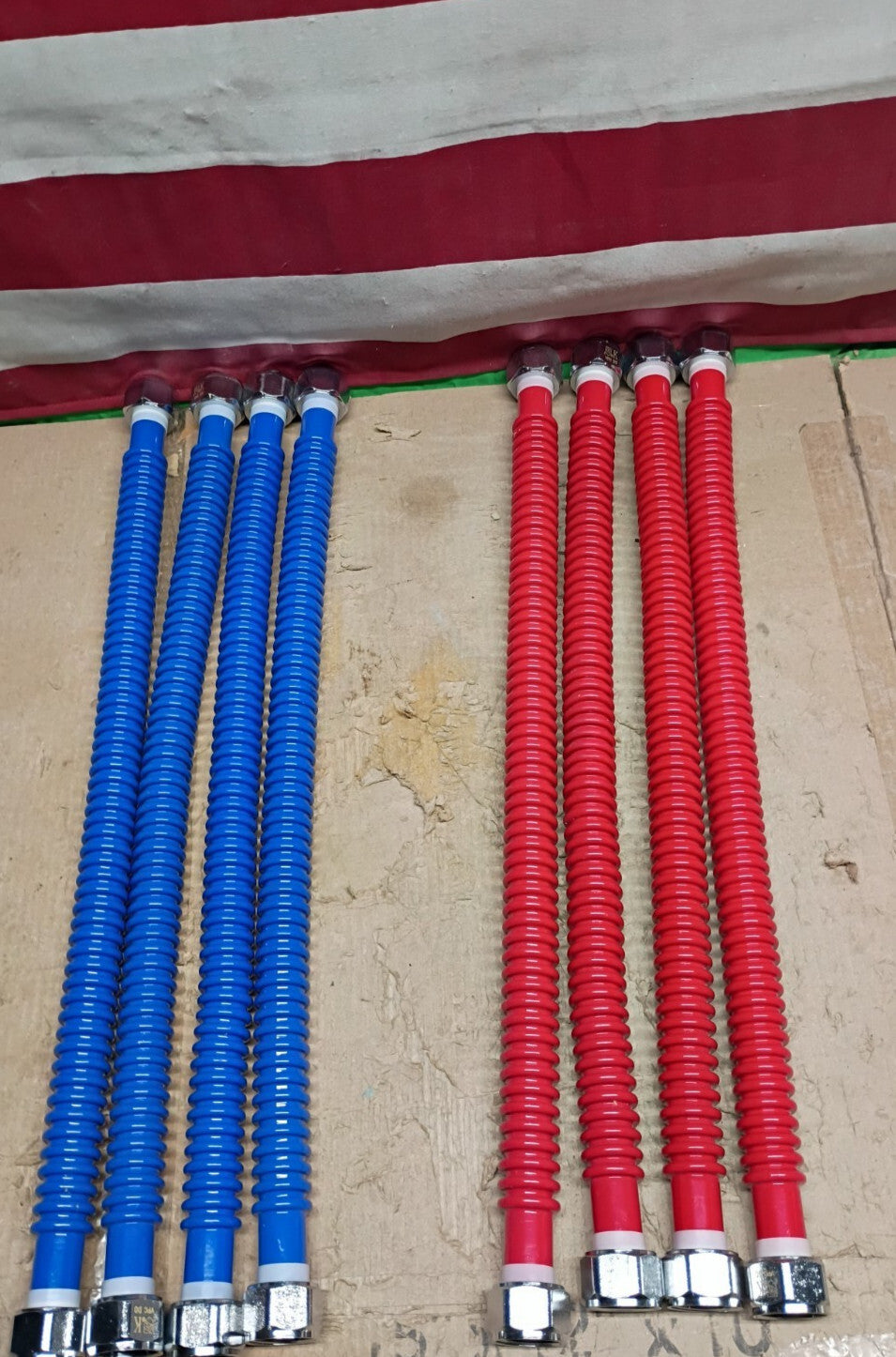 Lot Of 8 Everbilt 3/4" X 18" Water Heater Flex Connector Red & Blue Open Box